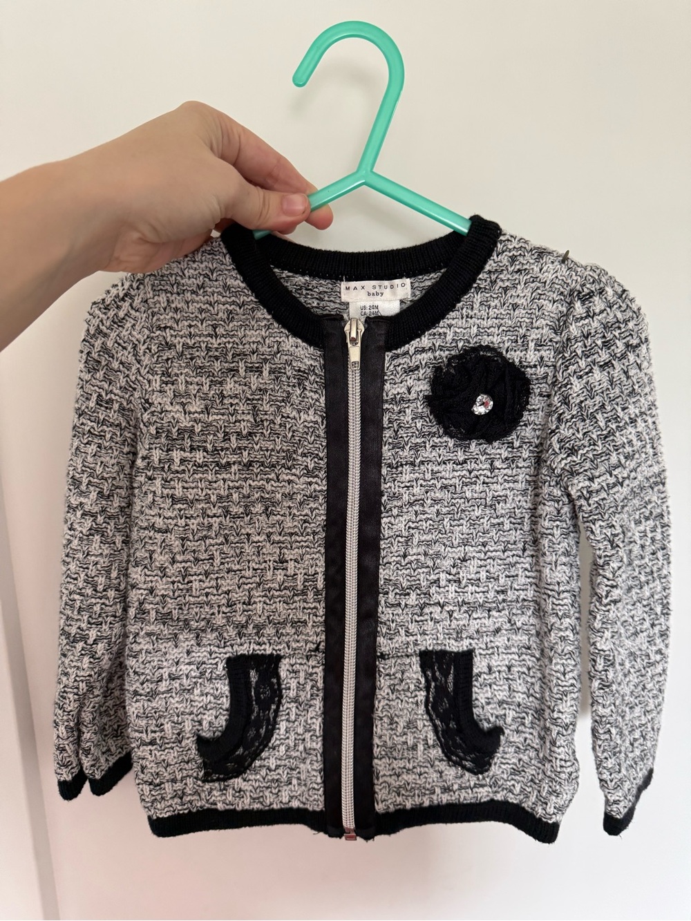 Max Studio Black & White Knit Zip-Up Cardigan Jacket, size 24 months